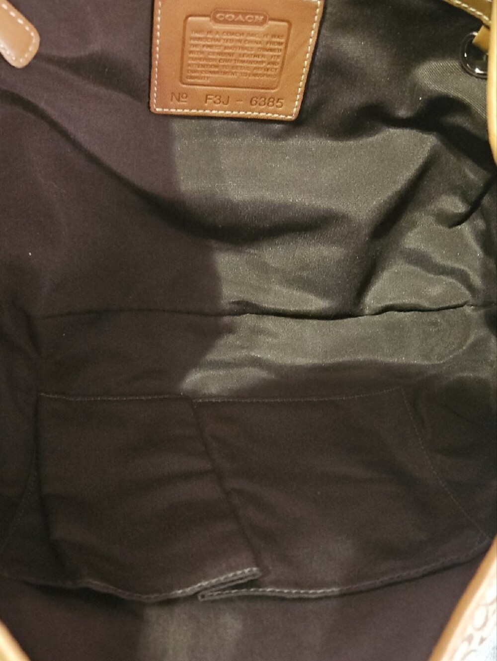 Vintage Coach Signature Canvas Shoulder Bag in Brown and Tan EUC - Picture 11 of 11